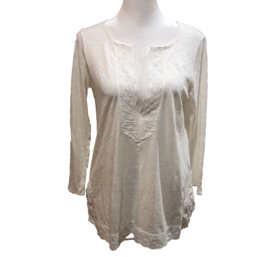 J Crew cotton knit top with eyelet lace trim. V-neck.  White. Size S